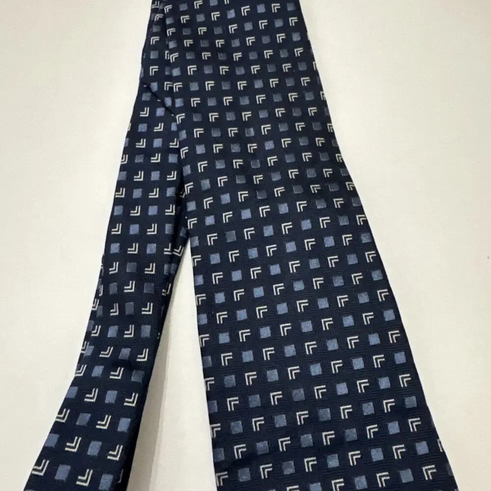 Lauren Ralph Lauren Green Label Blue White Geometric Necktie Tie 57